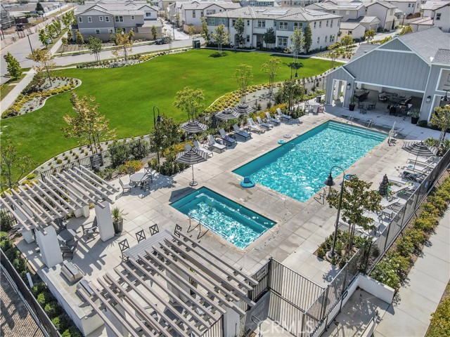 10887 Carlos Street, Ventura CA: https://media.crmls.org/medias/4ddd4f79-12fa-495a-8a10-85377f6febfe.jpg