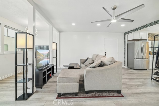 Detail Gallery Image 10 of 32 For 1349 Edgewood Way #49,  Oxnard,  CA 93030 - 2 Beds | 2 Baths