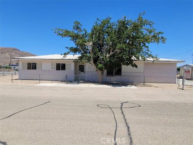 Detail Gallery Image 1 of 25 For 36013 4th St, Yermo,  CA 92398 - 3 Beds | 1 Baths