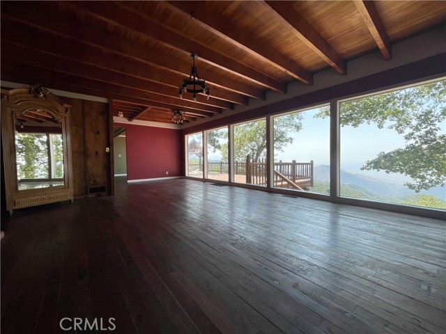 28665 Willow Road, Lake Arrowhead CA: https://media.crmls.org/medias/4ddde58c-af4f-4ff2-b10b-dc79850613ce.jpg