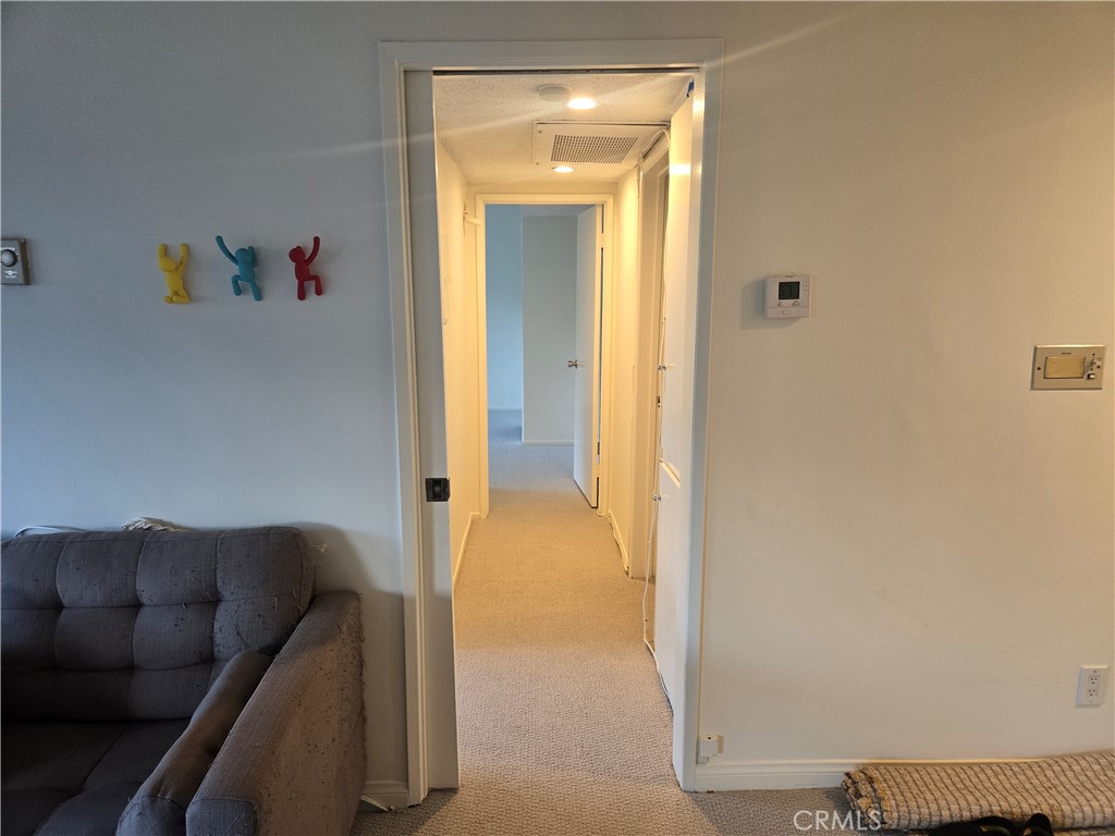 https://media.crmls.org/medias/4dde3160-8dac-4f9d-8b0b-182ecfddc86c.jpg?preset=X-Large