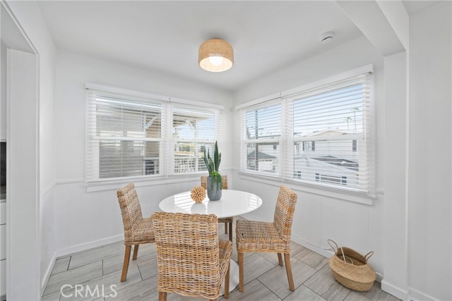 Detail Gallery Image 13 of 31 For 502 36th #B,  Newport Beach,  CA 92663 - 2 Beds | 1 Baths