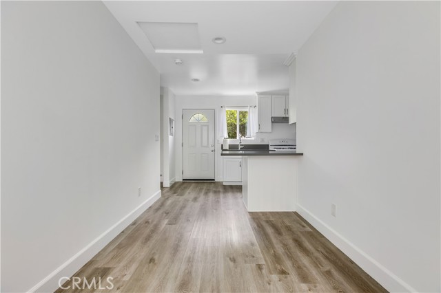6219 1/2 Agnes Avenue, North Hollywood CA: https://media.crmls.org/medias/4ddf4d2e-3862-457c-8d34-376a39ce549e.jpg