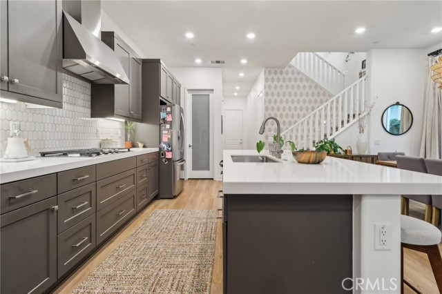 Detail Gallery Image 9 of 36 For 27230 Red Willow Ct, Valencia,  CA 91381 - 3 Beds | 2/1 Baths