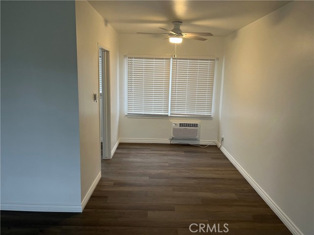 Detail Gallery Image 5 of 21 For 10341 Karmont, South Gate,  CA 90280 - 2 Beds | 1 Baths