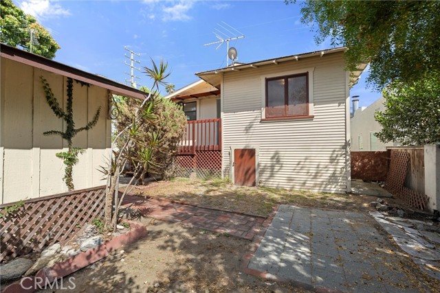 715 Carnelian Street, Redondo Beach, California 90277, 2 Bedrooms Bedrooms, ,1 BathroomBathrooms,Residential,For Sale,Carnelian,SB24129871