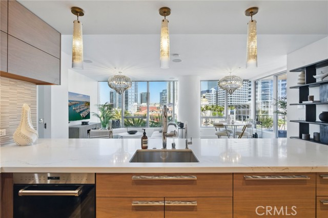 Detail Gallery Image 8 of 53 For 888 W E St #505,  San Diego,  CA 92101 - 2 Beds | 2 Baths