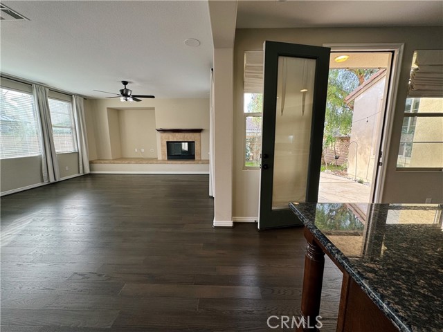 Detail Gallery Image 10 of 27 For 32469 Quiet Trail, Winchester,  CA 92596 - 5 Beds | 4/1 Baths