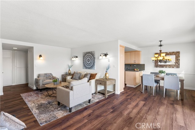 Detail Gallery Image 6 of 24 For 106 N Western #205,  San Pedro,  CA 90732 - 2 Beds | 2 Baths