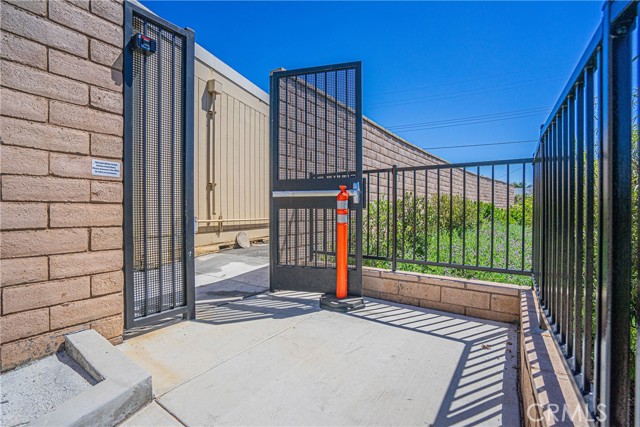 Detail Gallery Image 20 of 22 For 840 Arletta Way, Fullerton,  CA 92835 - 3 Beds | 2/1 Baths