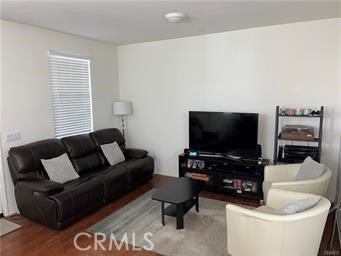 416 Green River Street, Oxnard CA: https://media.crmls.org/medias/4de3cc59-5e2a-4e8f-a1f0-5687abb95727.jpg