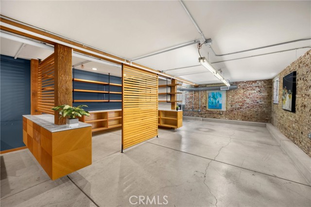 Image 20 of 47 For 425 4th Street E