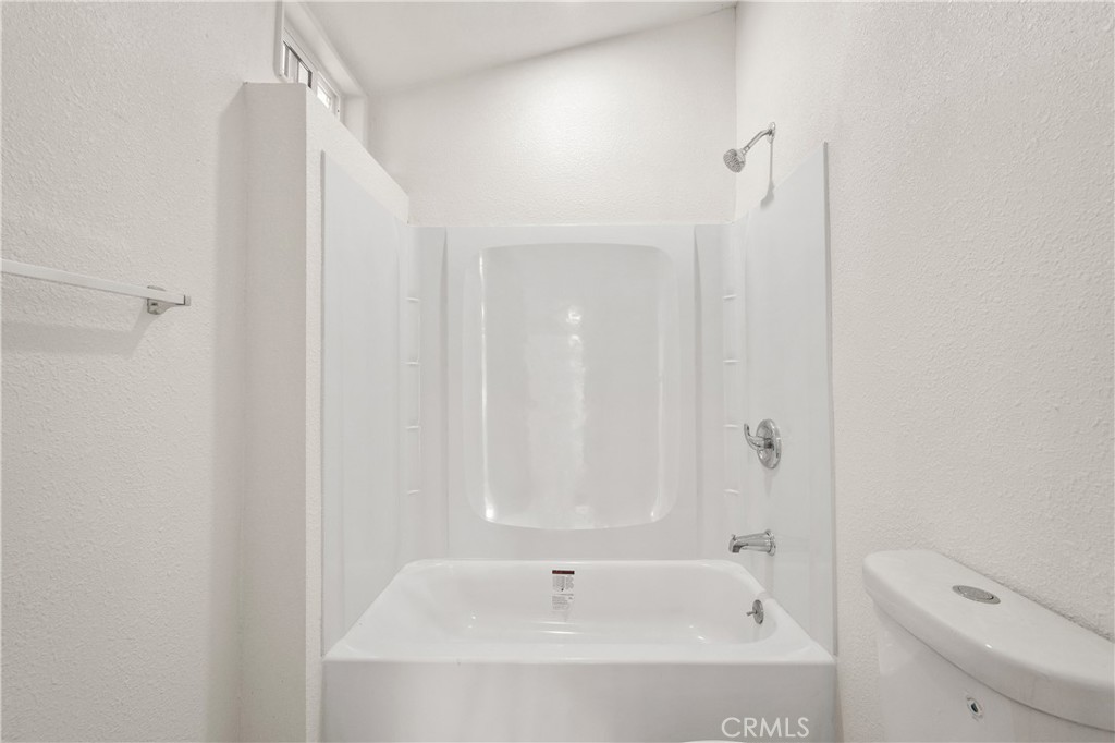 https://media.crmls.org/medias/4de430b1-612a-4852-afb3-24e0dae3bf53.jpg?preset=X-Large