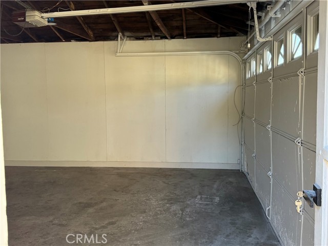 Detail Gallery Image 14 of 14 For 9832 San Miguel Ave, South Gate,  CA 90280 - 4 Beds | 2/1 Baths