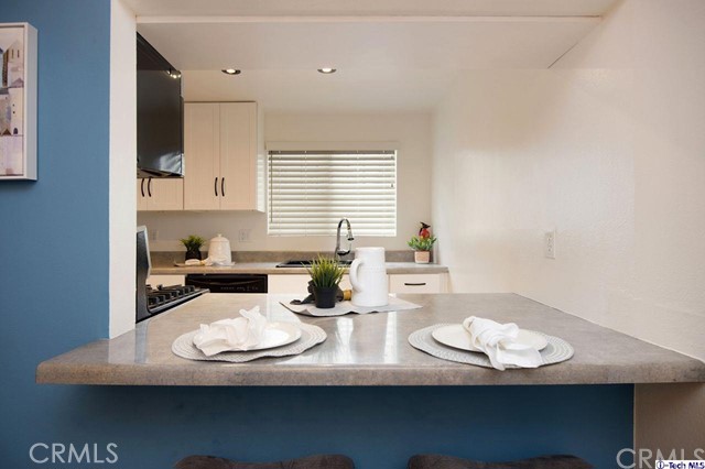 2 Bed Home for Sale in Los Angeles, California