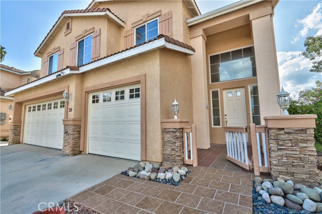 Detail Gallery Image 2 of 61 For 29 Villa Roma, Lake Elsinore,  CA 92532 - 4 Beds | 2/1 Baths
