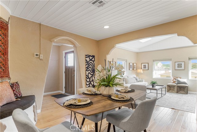 1705 Huntington Lane, Redondo Beach, California 90278, 2 Bedrooms Bedrooms, ,2 BathroomsBathrooms,Residential,Sold,Huntington,SB21166702