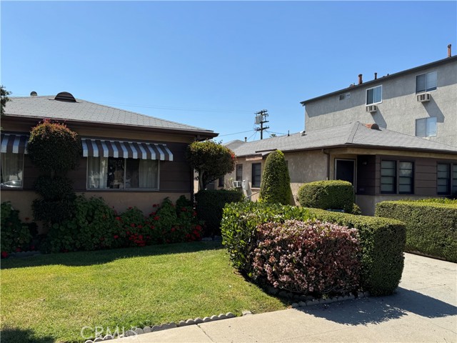5081 Glen Iris Avenue, Los Angeles CA: https://media.crmls.org/medias/4de59ebd-1937-4edd-83a8-b9725a1d2fb0.jpg