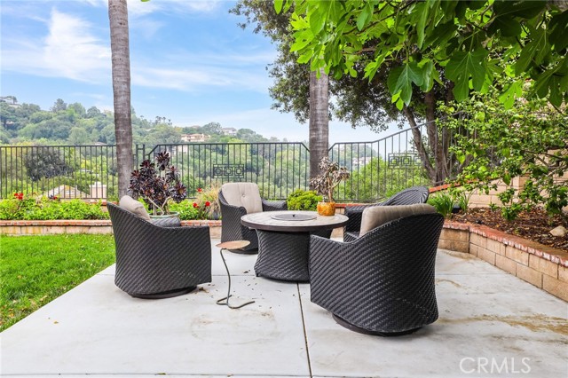 Detail Gallery Image 6 of 46 For 16044 Promontory Rd, Chino Hills,  CA 91709 - 4 Beds | 3 Baths