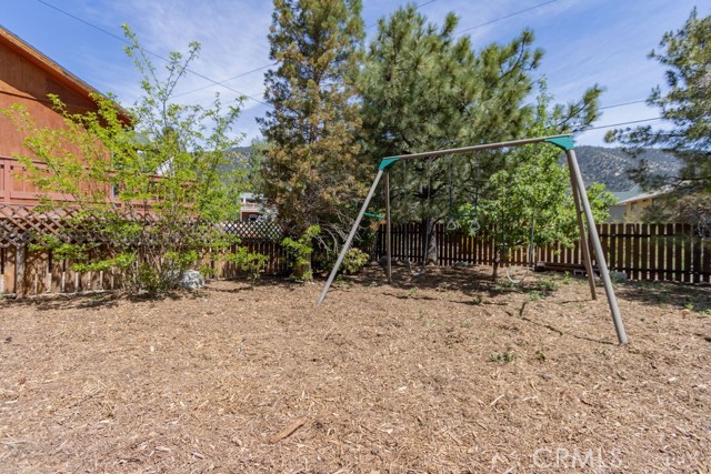 Detail Gallery Image 15 of 71 For 2417 Symonds Dr, –,  CA 93222 - 3 Beds | 2 Baths