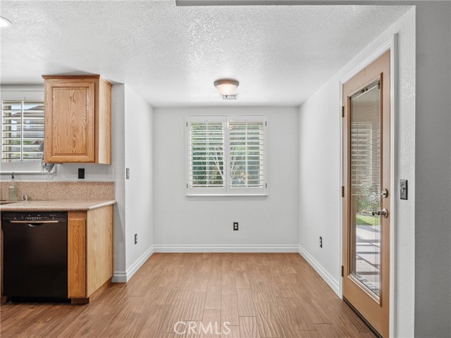 12596 Whispering Springs Road, Victorville CA: https://media.crmls.org/medias/4de856fc-76d2-49f4-83cf-c2049dde0c51.jpg