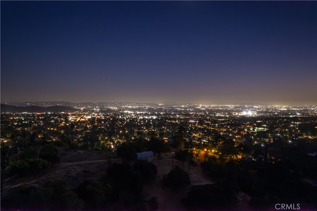 947 N Glendora Avenue