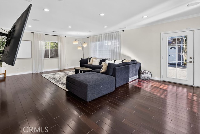 1256 Irving Avenue photo 12