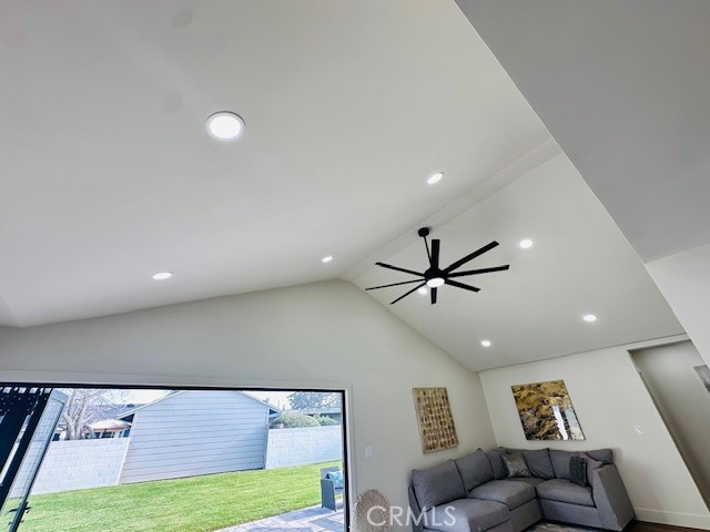 Detail Gallery Image 16 of 35 For 1936 Roxanne, Long Beach,  CA 90815 - 4 Beds | 2 Baths