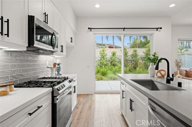 Detail Gallery Image 15 of 42 For 937 E Wonder Lane, Glendora,  CA 91740 - 4 Beds | 3 Baths