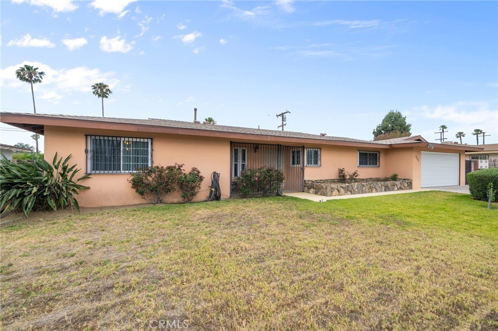 9144 Palmetto Avenue
