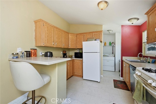 Detail Gallery Image 7 of 34 For 15560 20th Ave, Clearlake,  CA 95422 - 3 Beds | 2 Baths