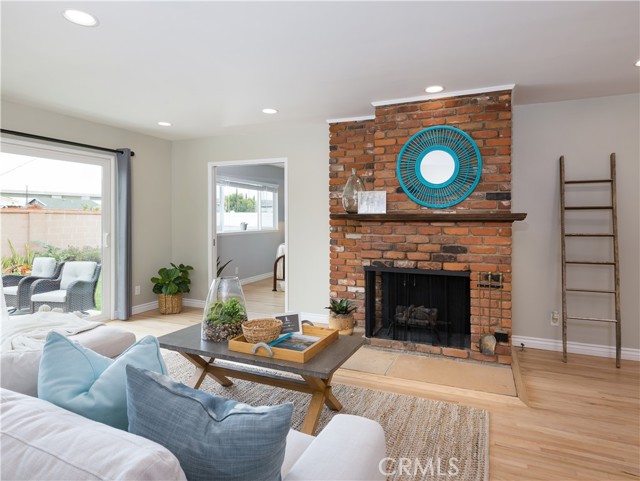 Detail Gallery Image 8 of 34 For 17122 S Orchard Ave, Gardena,  CA 90247 - 4 Beds | 2 Baths