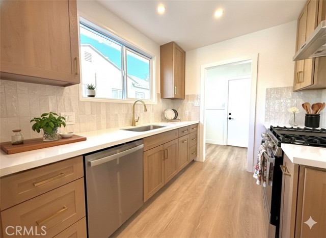 Detail Gallery Image 3 of 16 For 9824 Armley Ave, Whittier,  CA 90604 - 3 Beds | 1/1 Baths