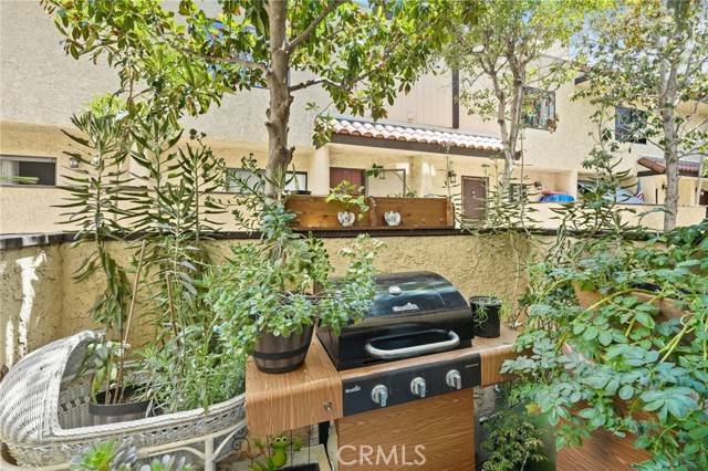 Detail Gallery Image 31 of 38 For 13540 Hubbard St #21,  Sylmar,  CA 91342 - 2 Beds | 1/1 Baths