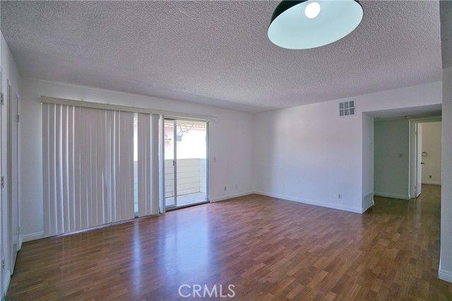 Detail Gallery Image 11 of 27 For 1404 Prospect Ave #E,  San Gabriel,  CA 91776 - 2 Beds | 2 Baths