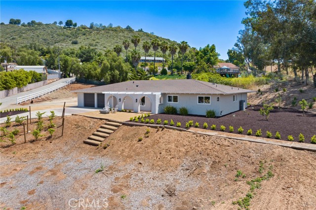 Detail Gallery Image 2 of 47 For 1001 Richland Rd, San Marcos,  CA 92069 - 4 Beds | 3 Baths