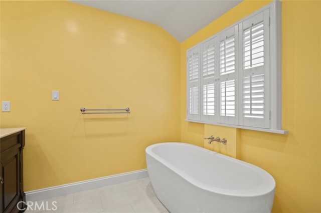 Detail Gallery Image 47 of 74 For 1627 Arbor Dr, Glendale,  CA 91202 - 4 Beds | 4/1 Baths