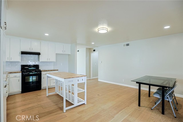 Detail Gallery Image 16 of 49 For 9411 Russell, Garden Grove,  CA 92844 - 3 Beds | 2 Baths