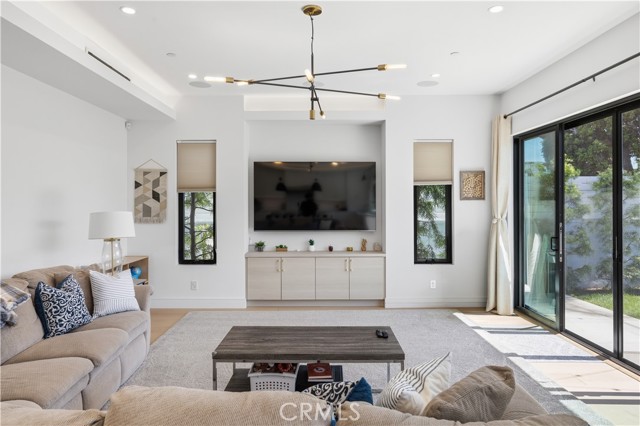 Detail Gallery Image 15 of 41 For 2504 Fisk Ln, Redondo Beach,  CA 90278 - 4 Beds | 3/1 Baths