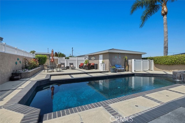1372 W Sepulveda Street, San Pedro CA: https://media.crmls.org/medias/4deec0ed-9c1b-4104-938e-4c9d45d95db7.jpg