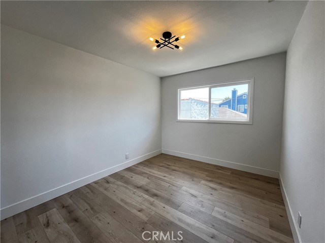 977 W 2nd Street, San Pedro CA: https://media.crmls.org/medias/4deee919-500a-4aad-82bd-9c0cd5f17387.jpg
