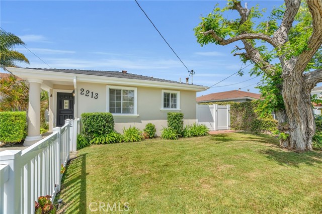 Detail Gallery Image 3 of 51 For 2213 Bataan Rd a,  Redondo Beach,  CA 90278 - 3 Beds | 2 Baths