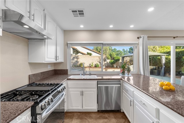 Detail Gallery Image 21 of 66 For 17350 Angelaine Way, Granada Hills,  CA 91344 - 4 Beds | 2 Baths