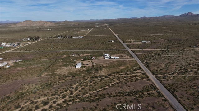 19032 Bonanza Trail, Helendale CA: https://media.crmls.org/medias/4df04796-2481-400f-b11b-67cb6630a110.jpg