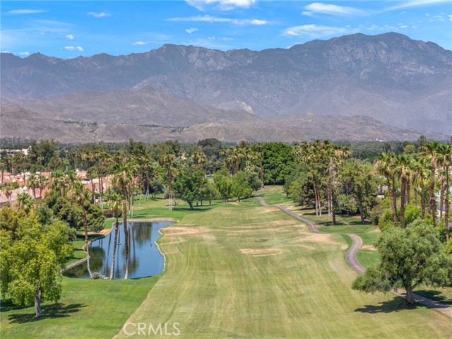 103 N Kavenish Drive, Rancho Mirage CA: https://media.crmls.org/medias/4df08a29-d855-4b51-8ebc-77028d03d167.jpg