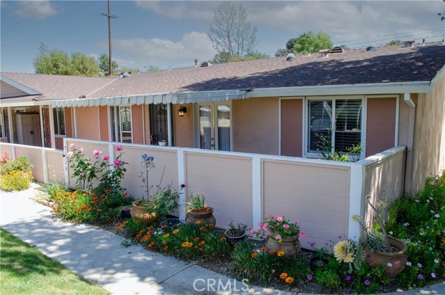 19152 Avenue Of The Oaks, Newhall CA: https://media.crmls.org/medias/4df127c0-182a-41f8-bf9b-ad410e2c51a8.jpg