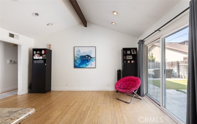 262 S La Linda Drive, Orange CA: https://media.crmls.org/medias/4df2e2b9-f363-4748-bde1-381ecbe7ef5e.jpg