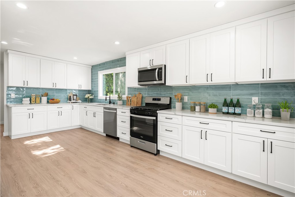 MLS #WS25154241 img 7