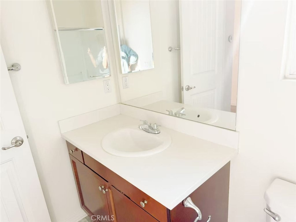 MLS #OC25094836 img 10