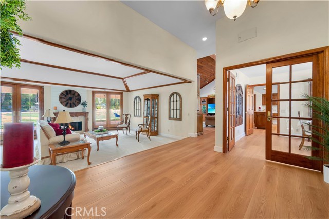 Detail Gallery Image 15 of 59 For 15883 Condor Ridge, Canyon Country,  CA 91387 - 5 Beds | 3/1 Baths